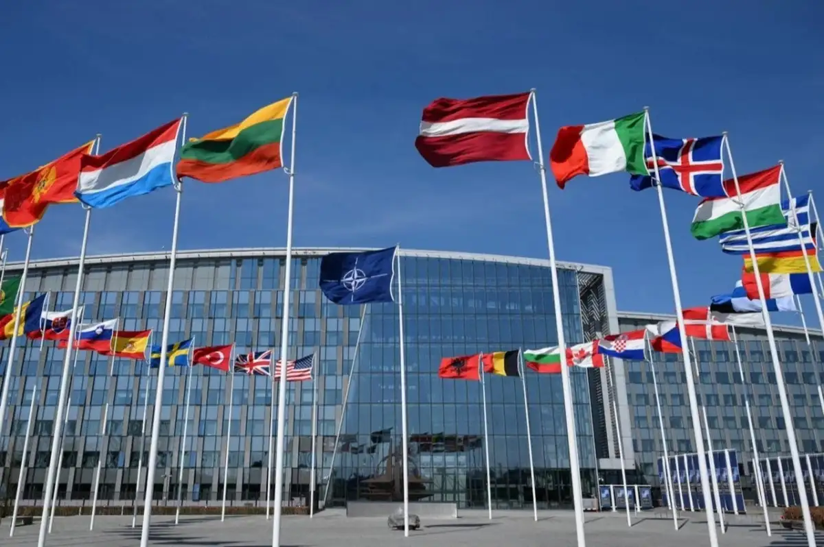 NATO Zirvesi'nde Liderler İkinci Gün İçin Bir Araya Geliyor