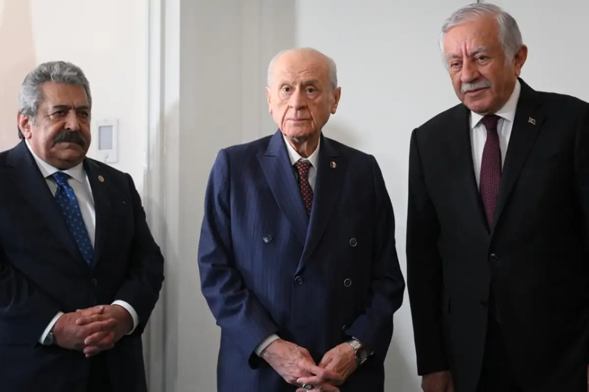 DEM Parti Heyeti'nden Bahçeli'ye Ziyaret