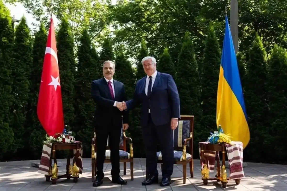 Dışişleri Bakanı Fidan'dan Kiev'de Kritik Mesajlar: "Savaşın Karadeniz'e Taşınmasını İstemiyoruz"