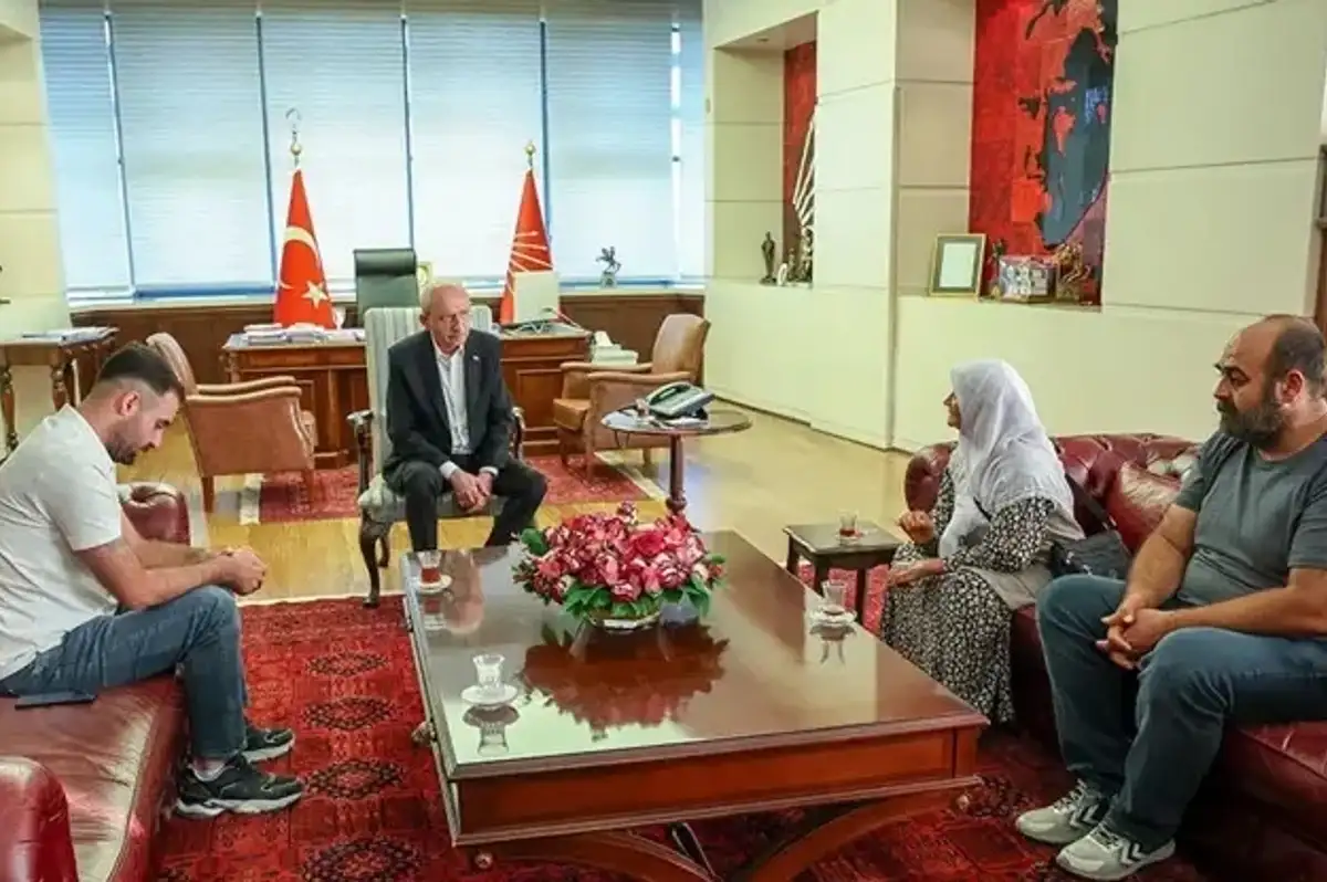 Kemal Kılıçdaroğlu, Narin Güran'ın Ailesini Ağırladı