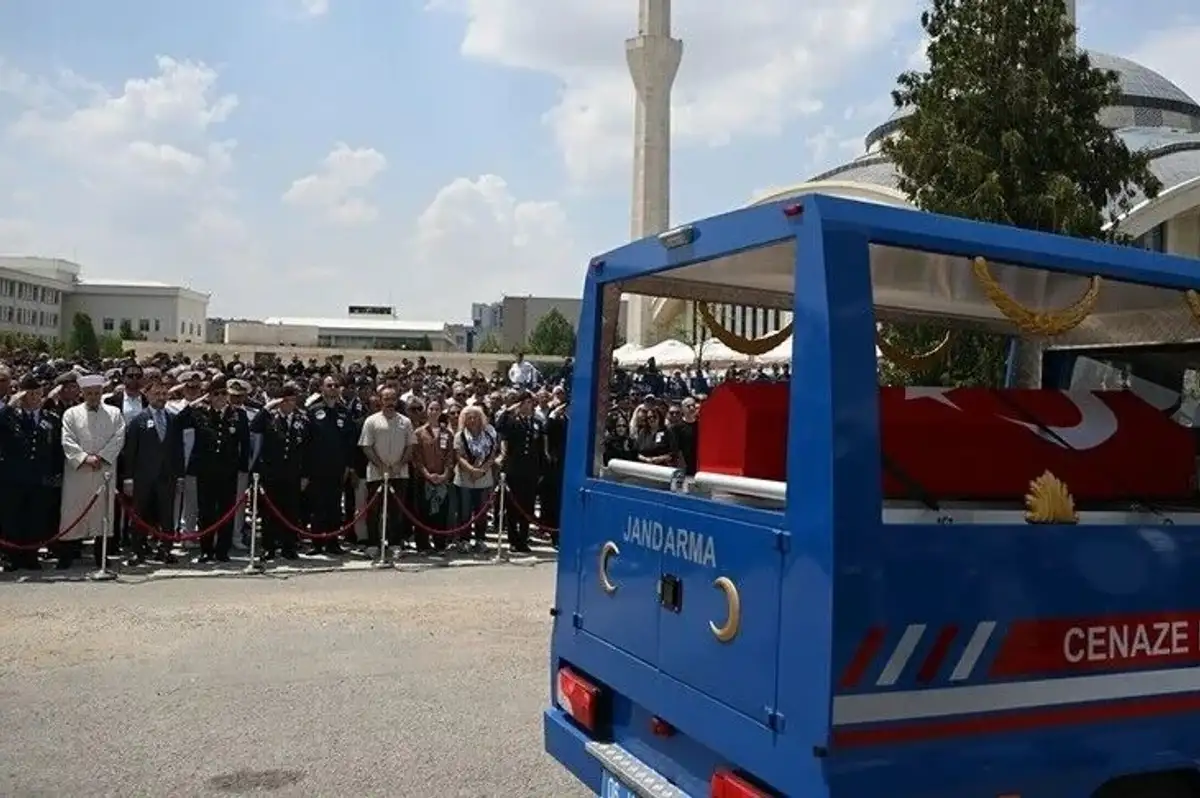 Sincan'daki Eğitim Uçuşu Kazasında Can Veren Emekli Albay Bakkal Son Yolculuğuna Uğurlandı