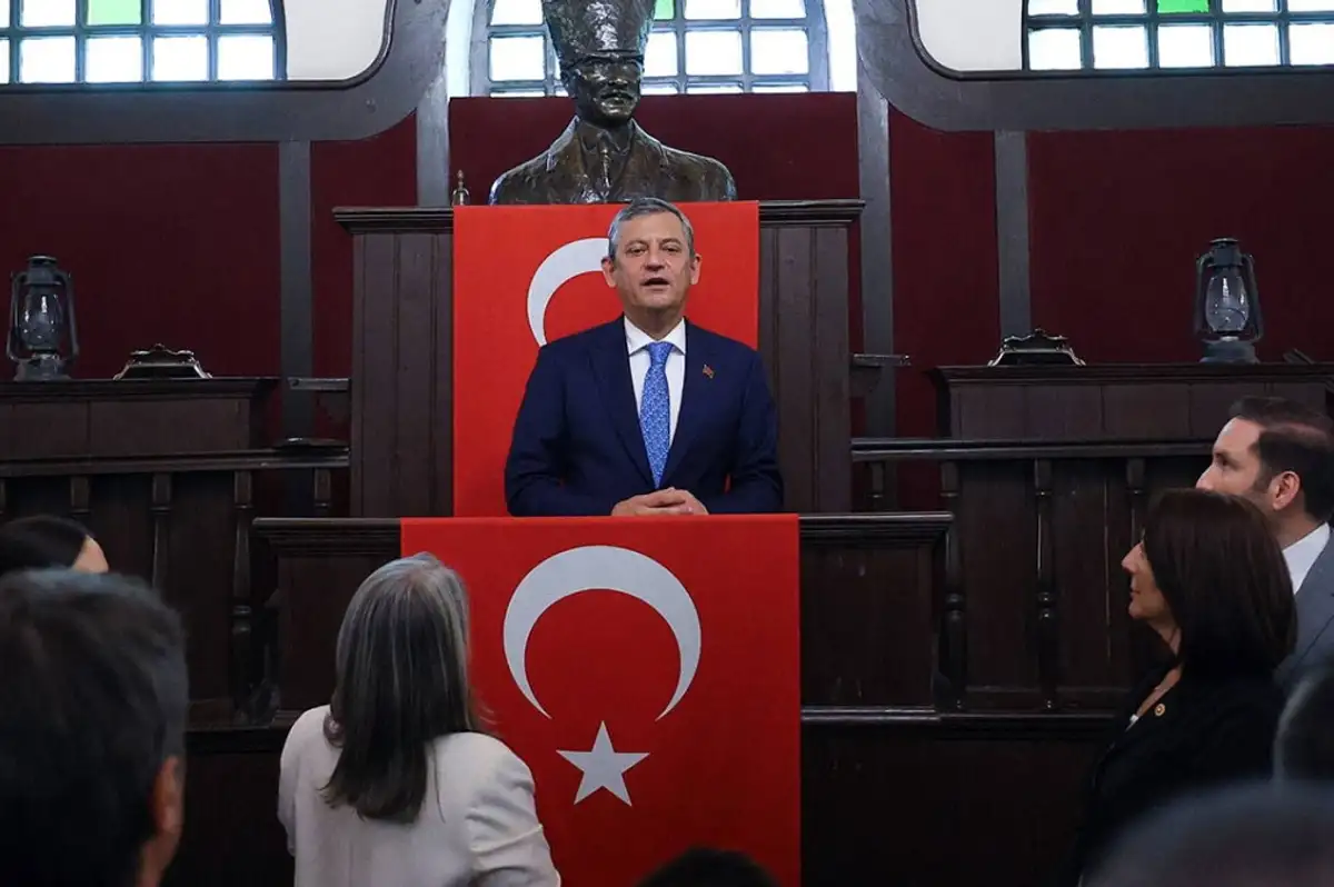 Özgür Özel'den 'Mansur Yavaş' Açıklaması
