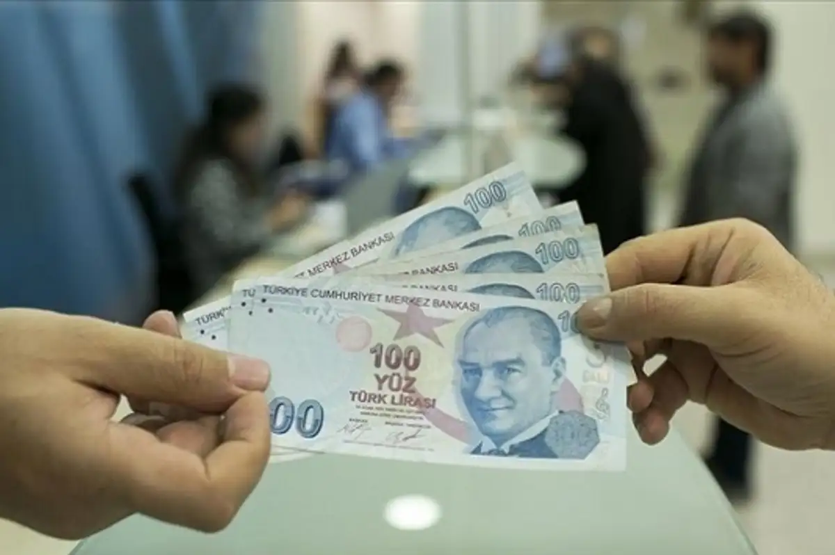 En Düşük Emekli Maaşı 23.552 TL'ye Yükseldi: Zam Farkı Ödeme Takvimi Netleşti