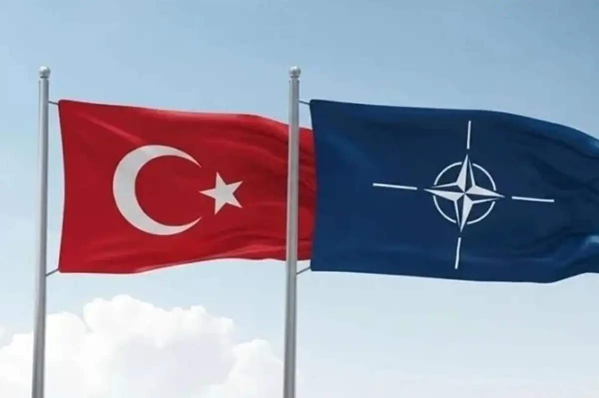NATO'dan Türk Yıldızları'na Övgü: "Keskin Kanatlar"