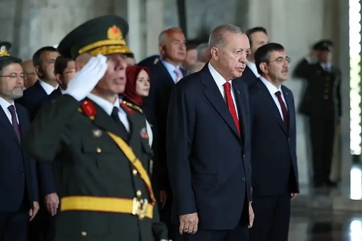 Erdoğan'dan YAŞ Öncesi Anıtkabir Ziyareti