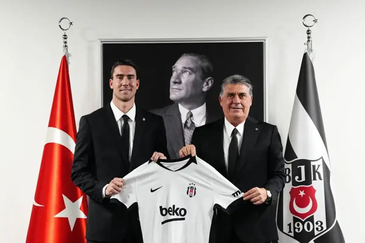 Beşiktaş, Dusan Vlahovic Transferini Duyurdu