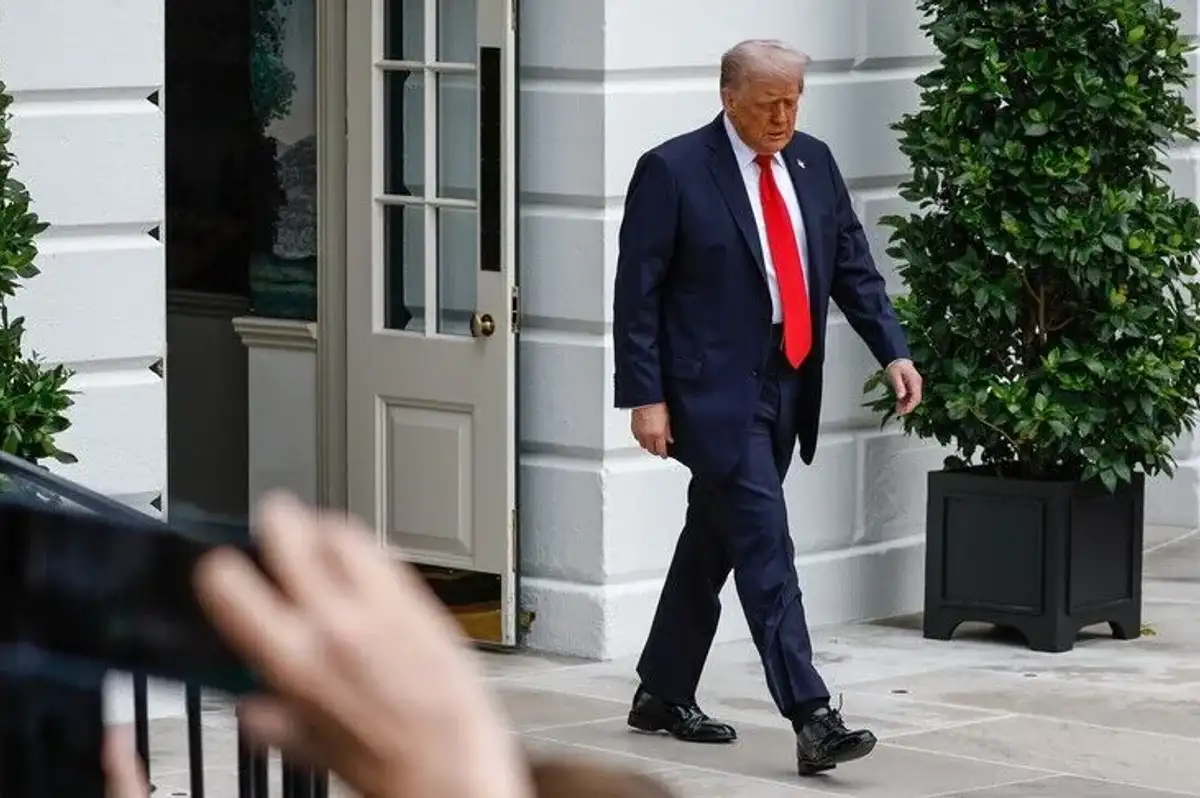 Trump'tan İran Açıklaması: "Belki Bir Noktada Müzakereler Başlayabilir"