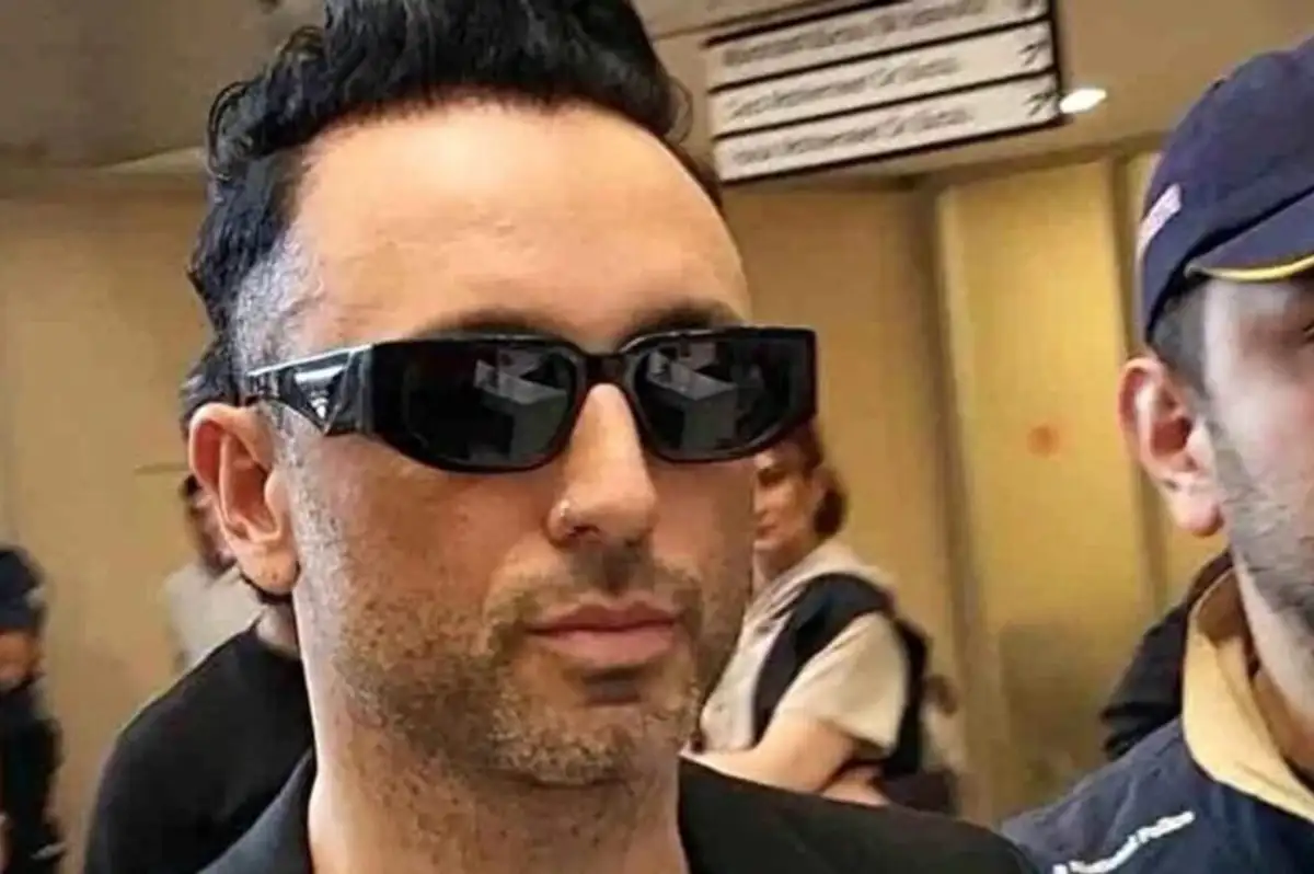 Mabel Matiz: "İki Erkeğin Birbirine Bakması Suç Değildir"