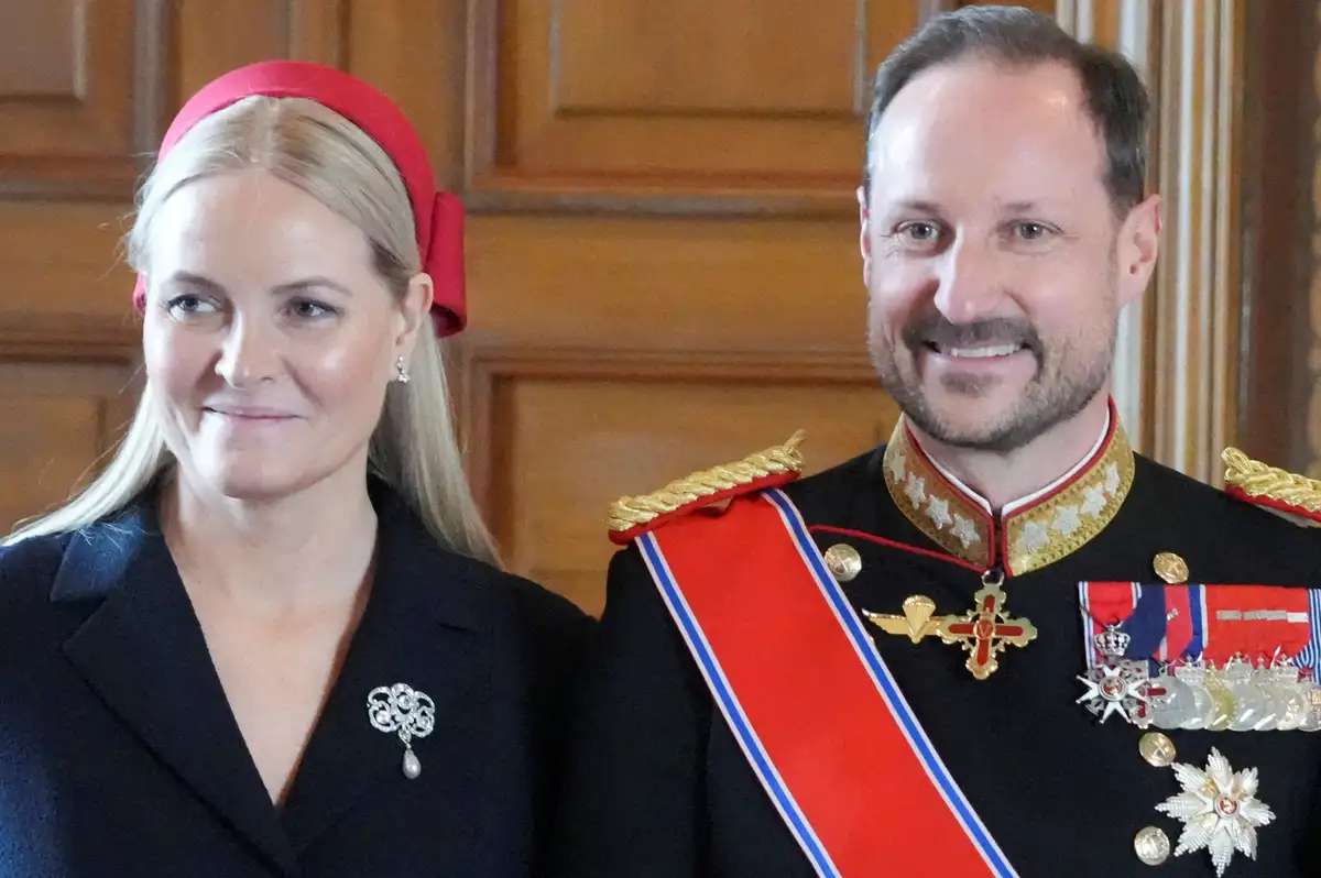 35 yıllık dönem kapandı, Norveç yeni kralıyla yeni döneme girdi