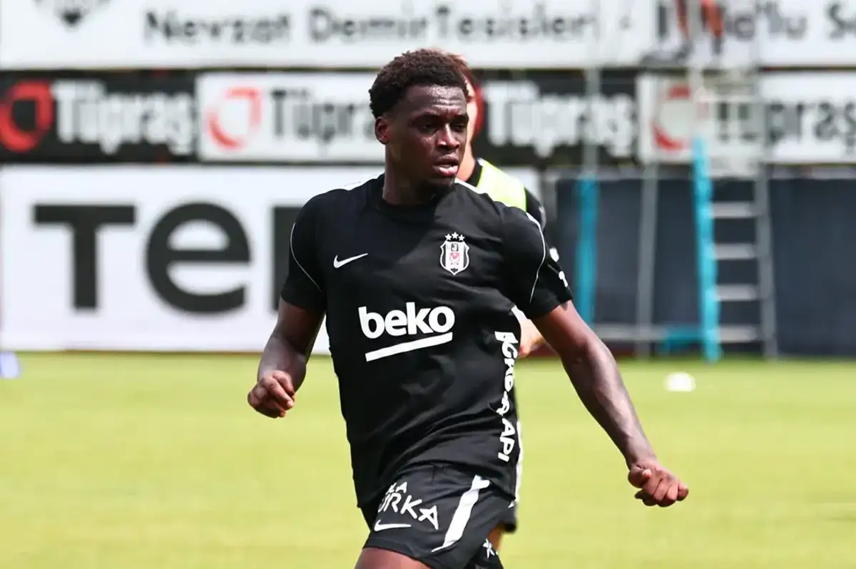 Beşiktaş'ta Yeni Transferler Poku ve Miretti İdmana Başladı