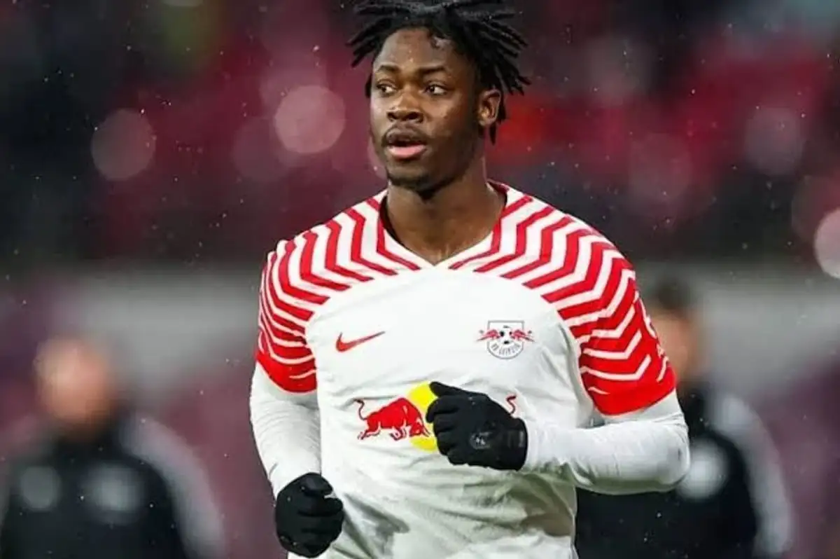 Galatasaray El Chadaille Bitshiabu Transferini Tamamlıyor