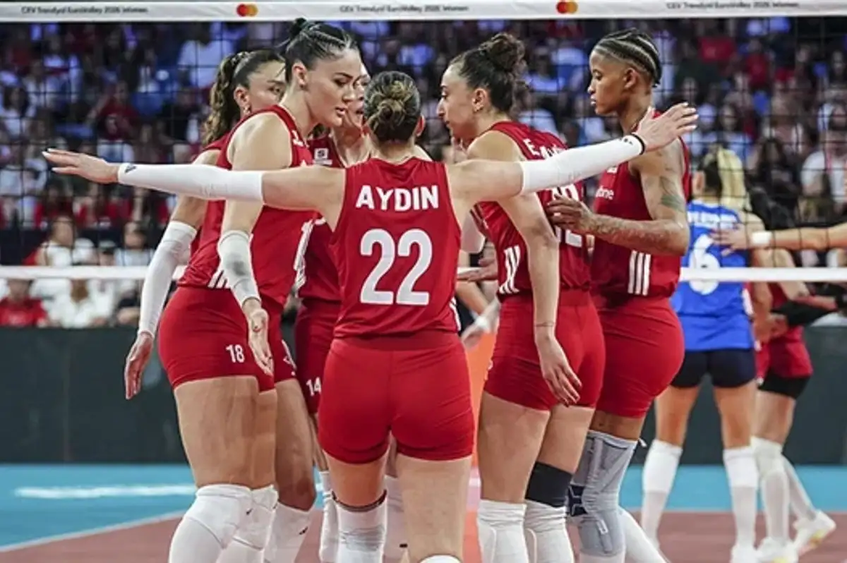 Alkışlar Sultanlar'a: Azerbaycan'ı set vermeden geçti