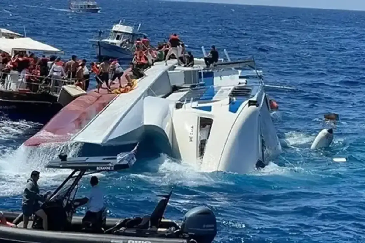 Girne Açıklarında Batan Gemiye TCG Alemdar Ulaştı