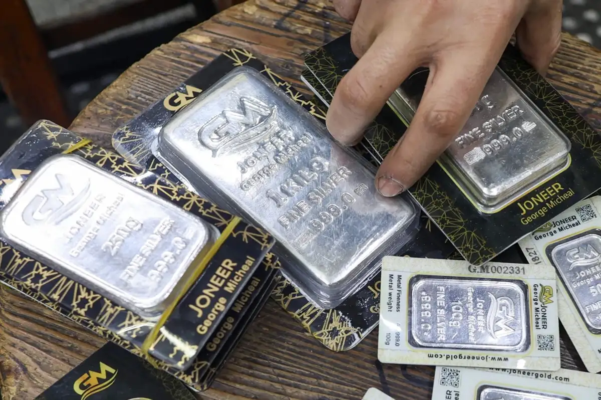 Gümüş fiyatları 65,50-67 bandında: 67 dolar direnci kritik