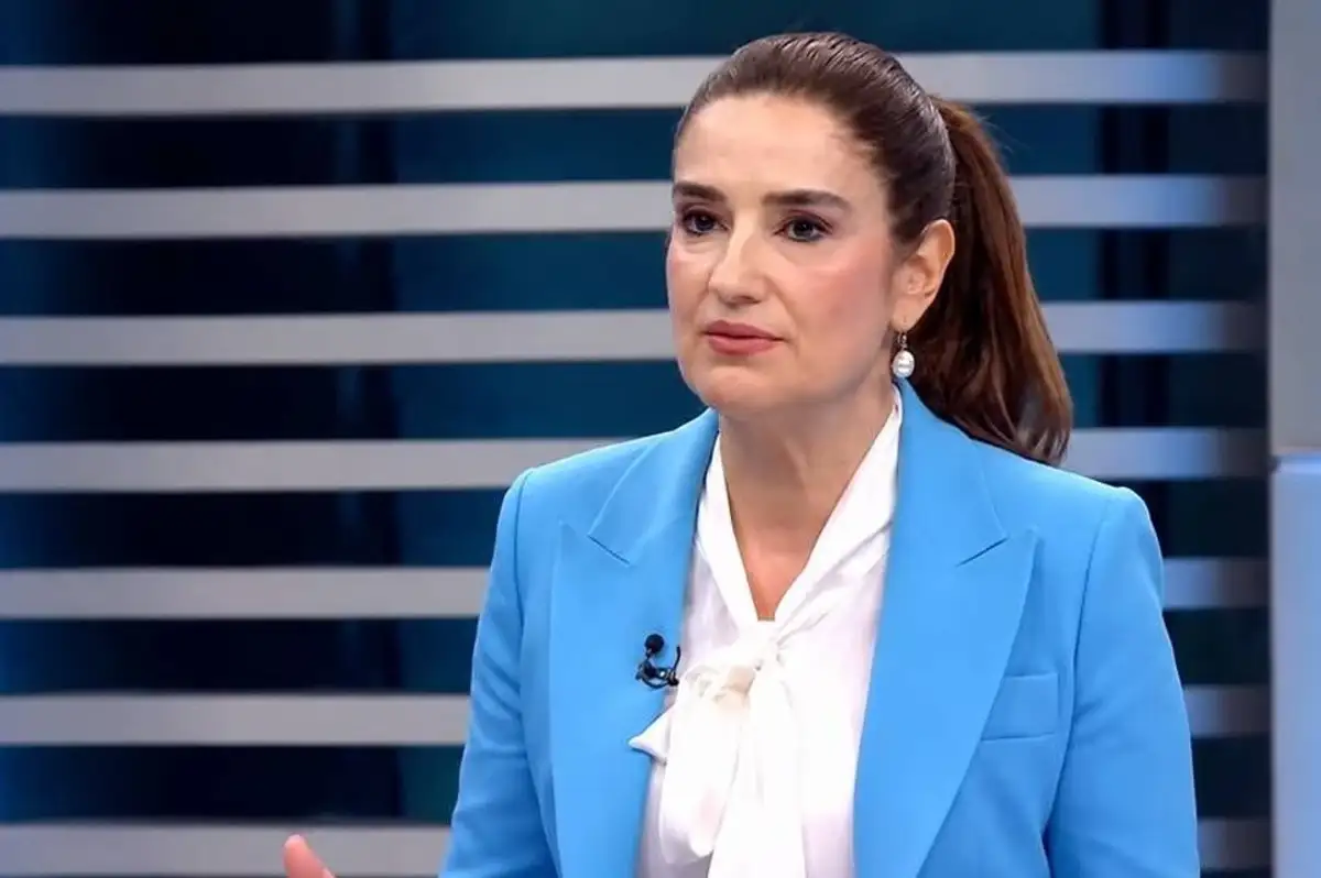 Ece Güner Siyaseti Bıraktığını Açıkladı