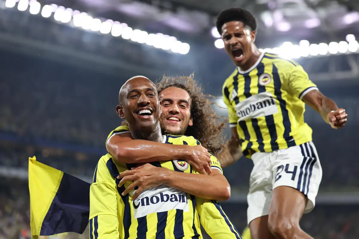 Fenerbahçe resmen açıkladı, Anderson Talisca ile yollar ayrıldı