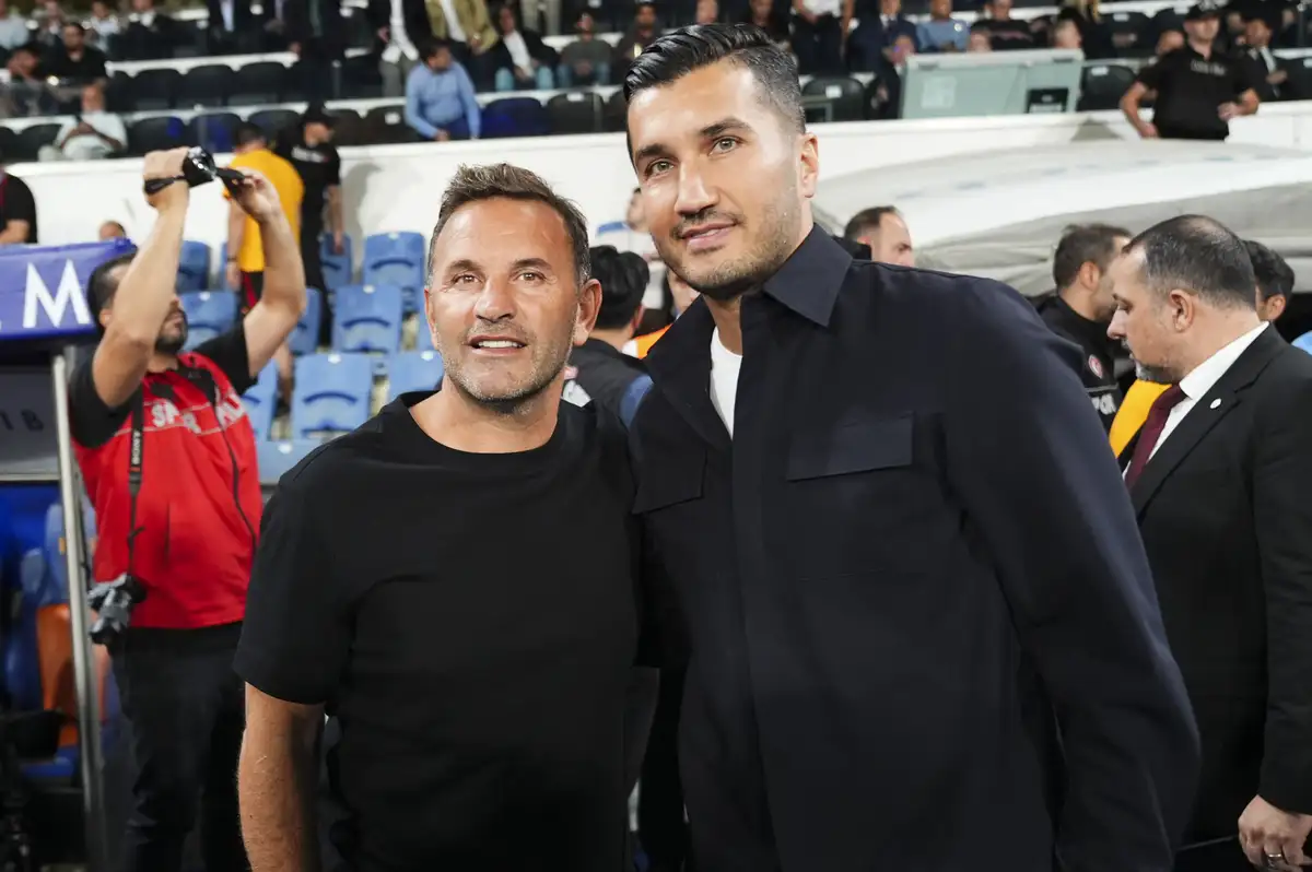 Başakşehir-Galatasaray maçının sonunda Nuri Şahin kırmızı kart gördü