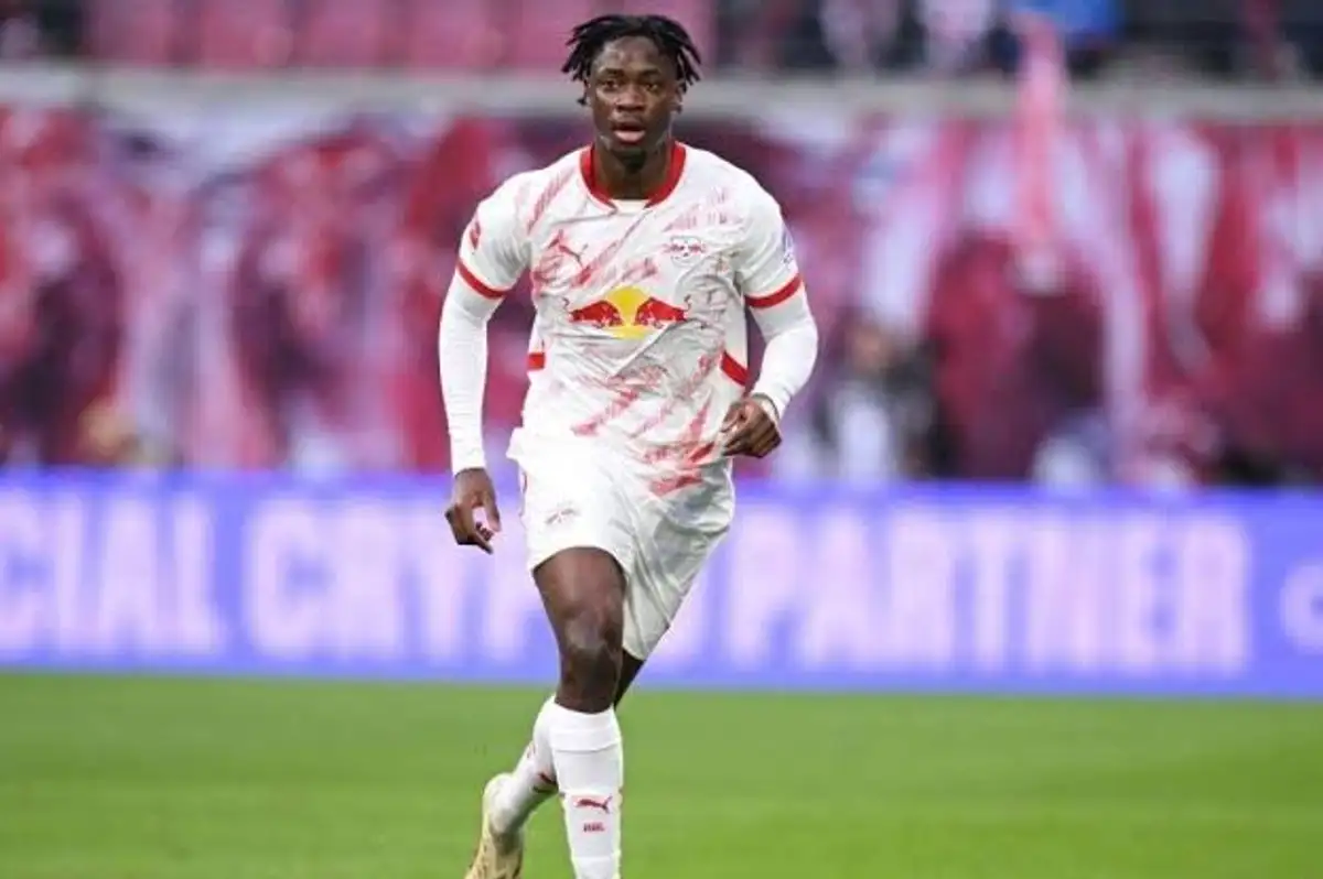 El Chadaille Bitshiabu Galatasaray'da İlk Antrenmanına Çıktı