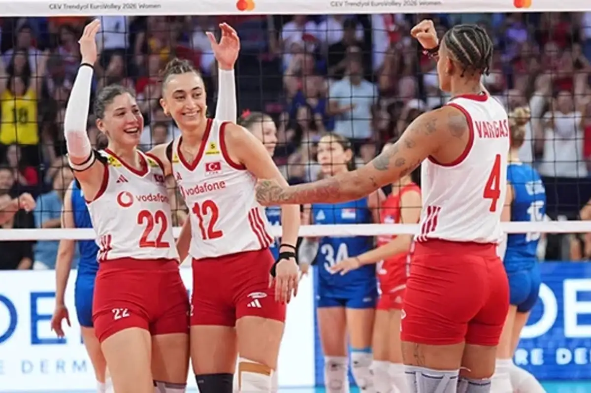 Zincirin her halkası sağlamdı voleybol takımında