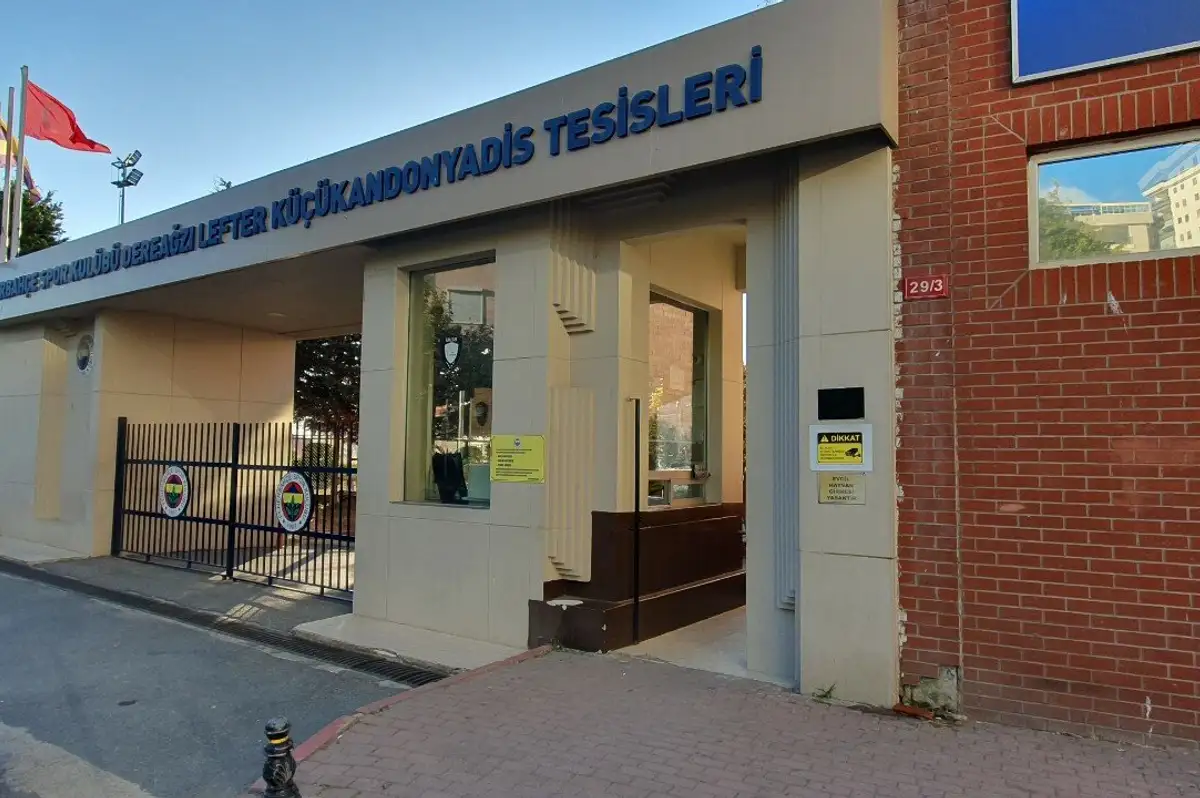 Fenerbahçe Dereağzı Lefter Küçükandonyadis Tesisleri'nin Yenileme Projesine Başladı
