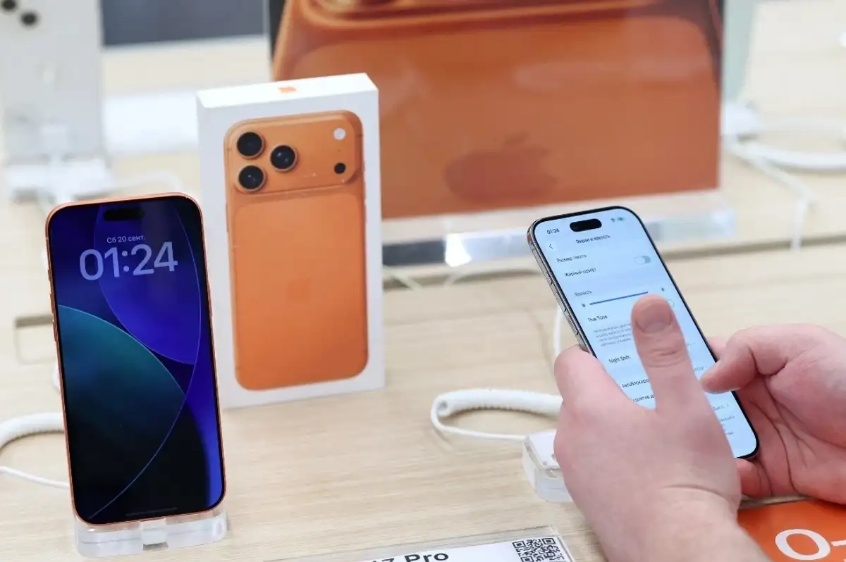 Apple katlanabilir iPhone'u 2500 doların üzerinde fiyatlandıracak