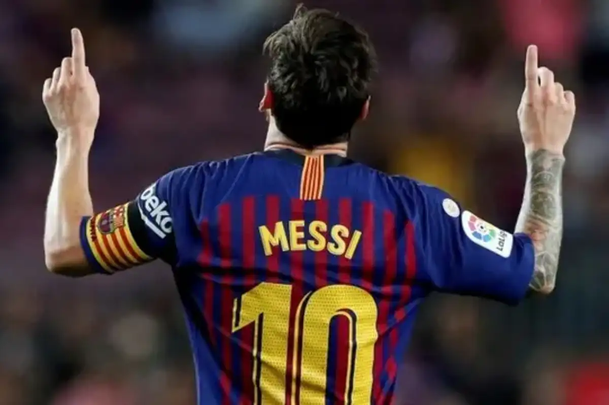 Arjantinli Efsane Lionel Messi Bir Kez Daha Ballon d’Or Adayı!