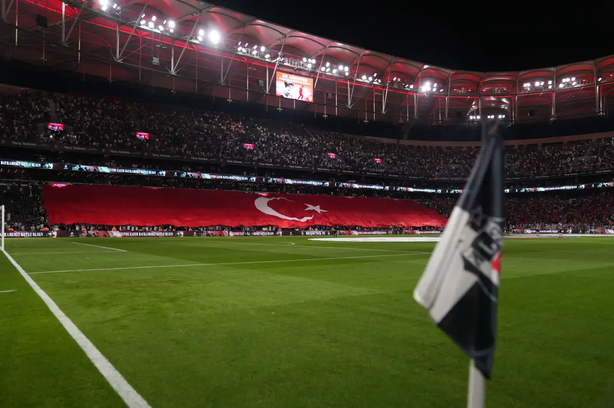 Beşiktaş'ta olağanüstü seçimli genel kurul kararı alındı