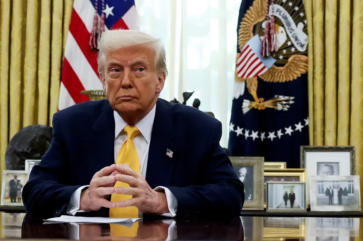 Trump komşu ülkeleri ABD toprağı gösteren harita paylaştı