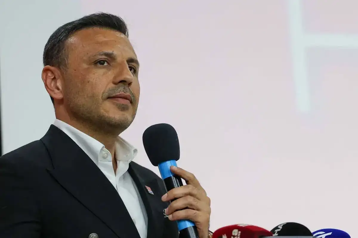 Üsküdar Seçiminde Tartışma Büyüyor: Özgür Çelik'ten "Baskı ve Tehdit" İddiası