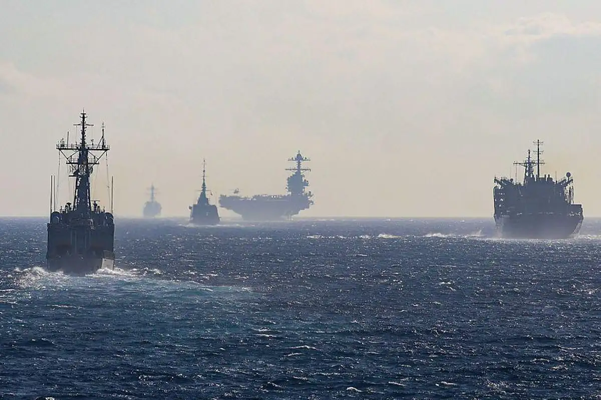 CENTCOM: "İran Tarafından ABD Savaş Gemileri Vurulmadı"