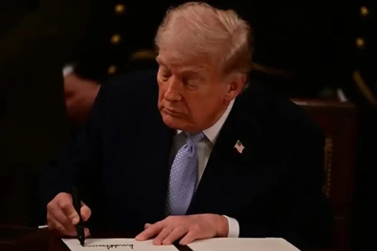 Trump imzaladı: ABD Kanada ürünlerine ithalat yasağı getiriyor