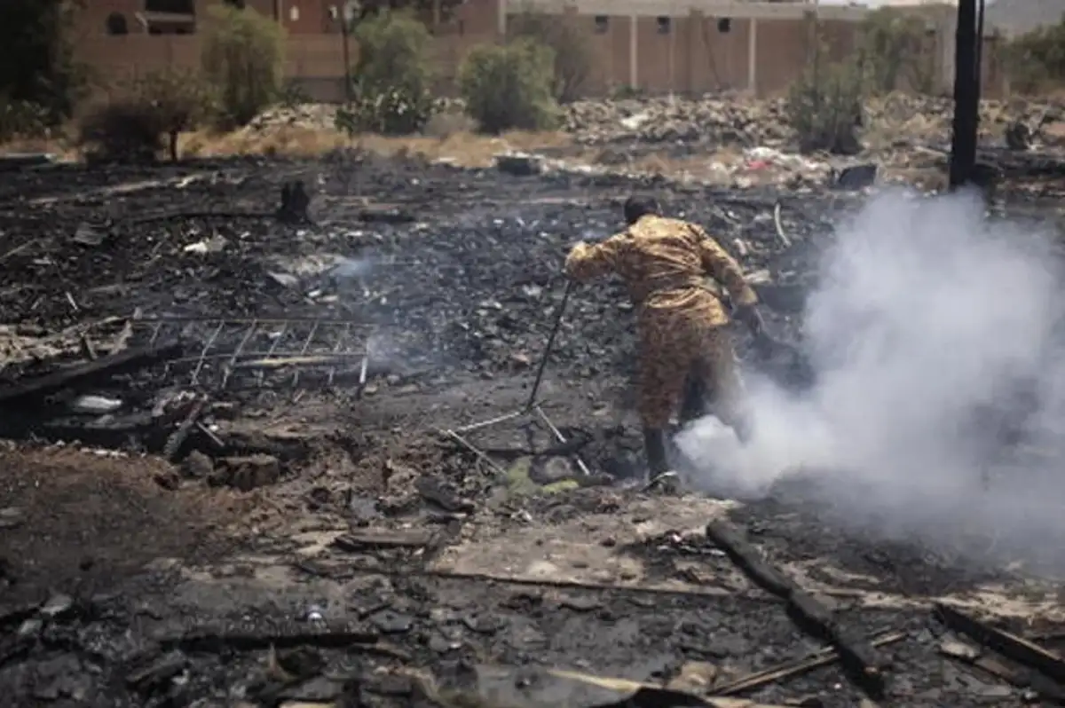Suudi Arabistan'dan Yemen'e Art Arda Hava Saldırıları
