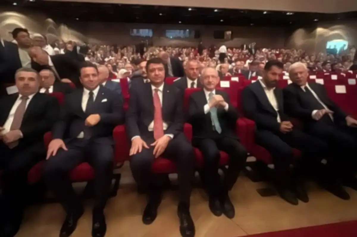 Siyasetçiler Davutoğlu'nun Oğlunun Nikahında Buluştu