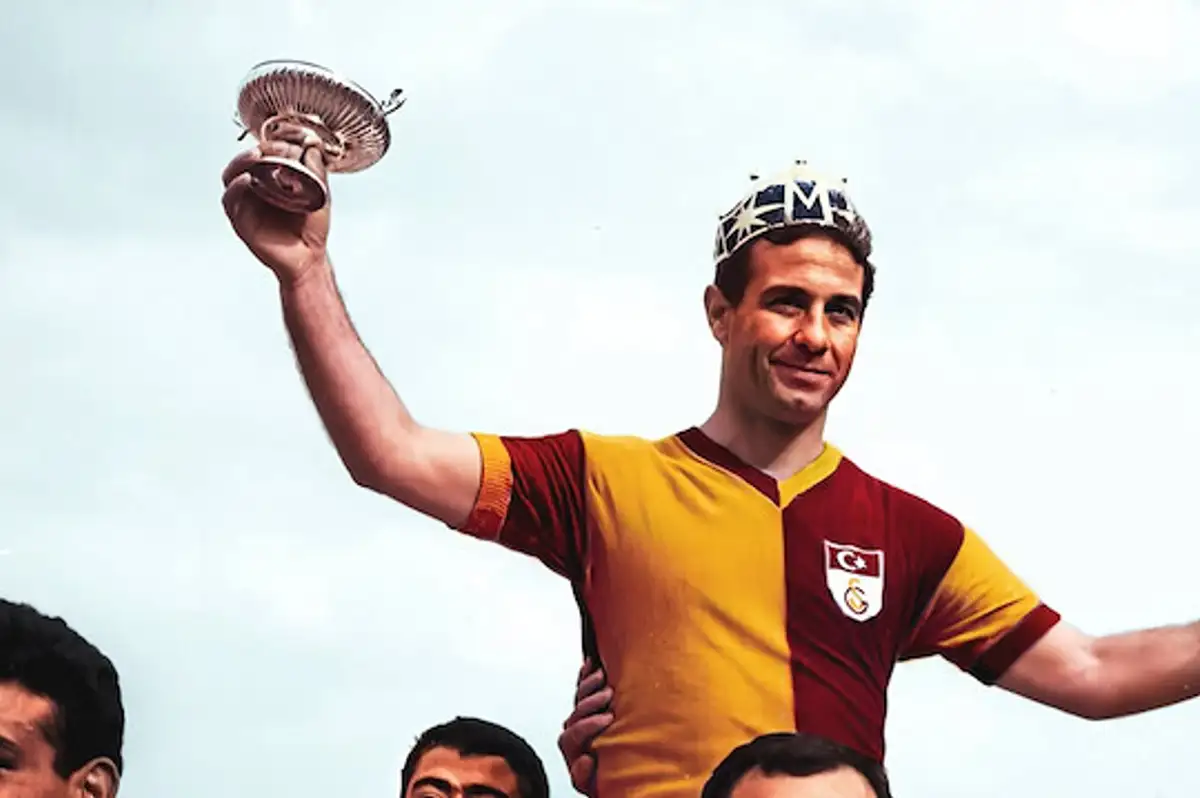 Taçsız Kral Metin Oktay, Vefatının 35. Yılında Kabri Başında Anıldı! İşte Metin Oktay'ın Biyografisi
