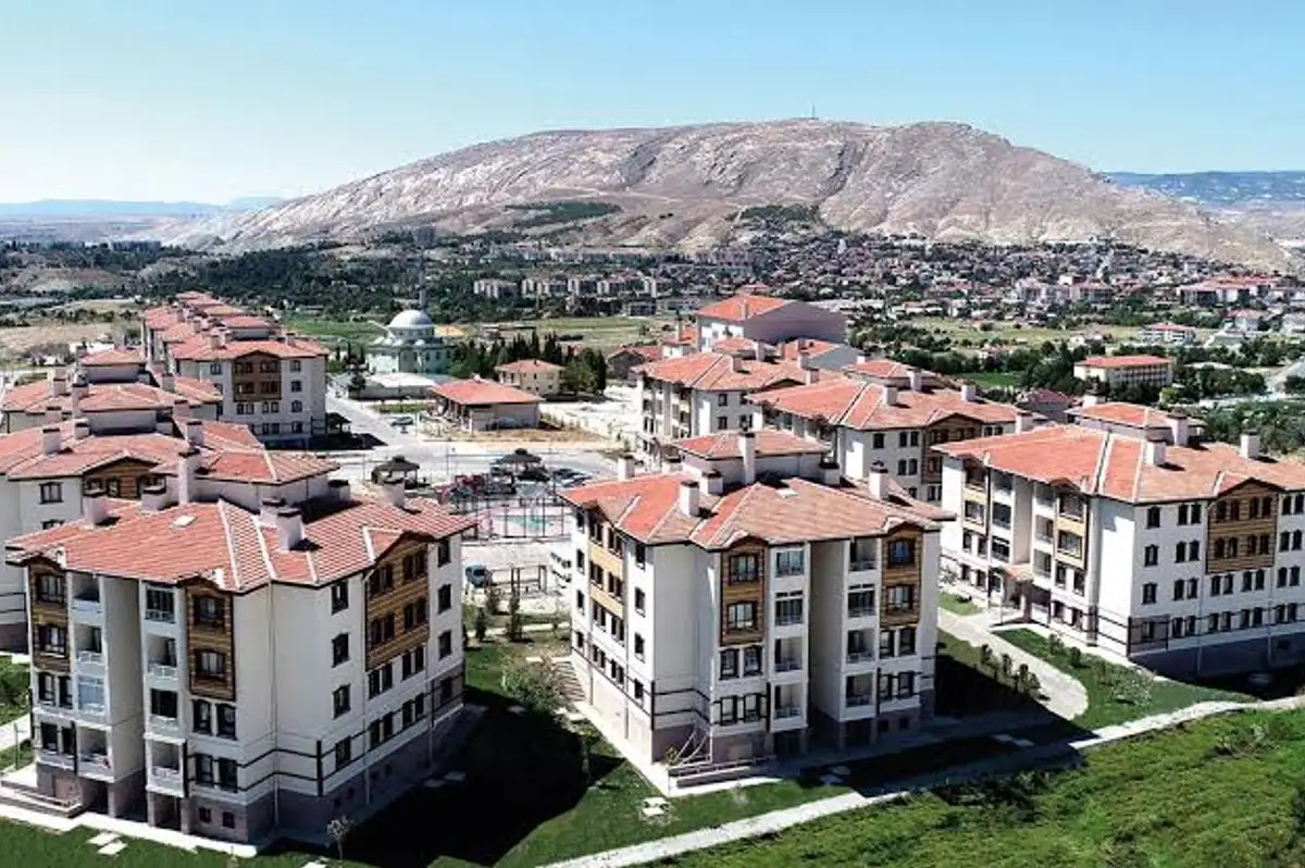 TOKİ Kiralık Konut Başvurularında Evlilik Şartı Belirlendi