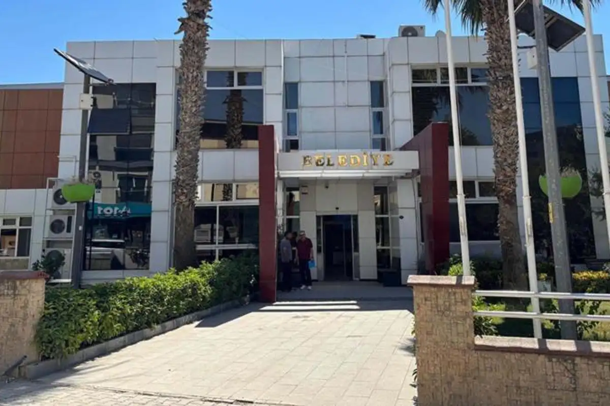Seferihisar Belediyesi'ne Yönelik Rüşvet Soruşturmasında 29 Tutuklama