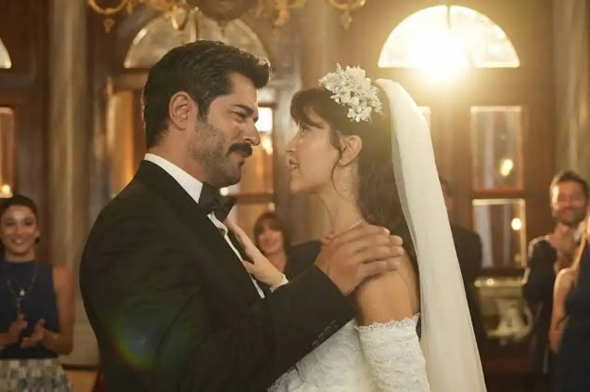 'Güneşin Doğduğu Yer' Bu Akşam Başlıyor! Kenan-Leyla Aşkı Merakla Bekleniyor