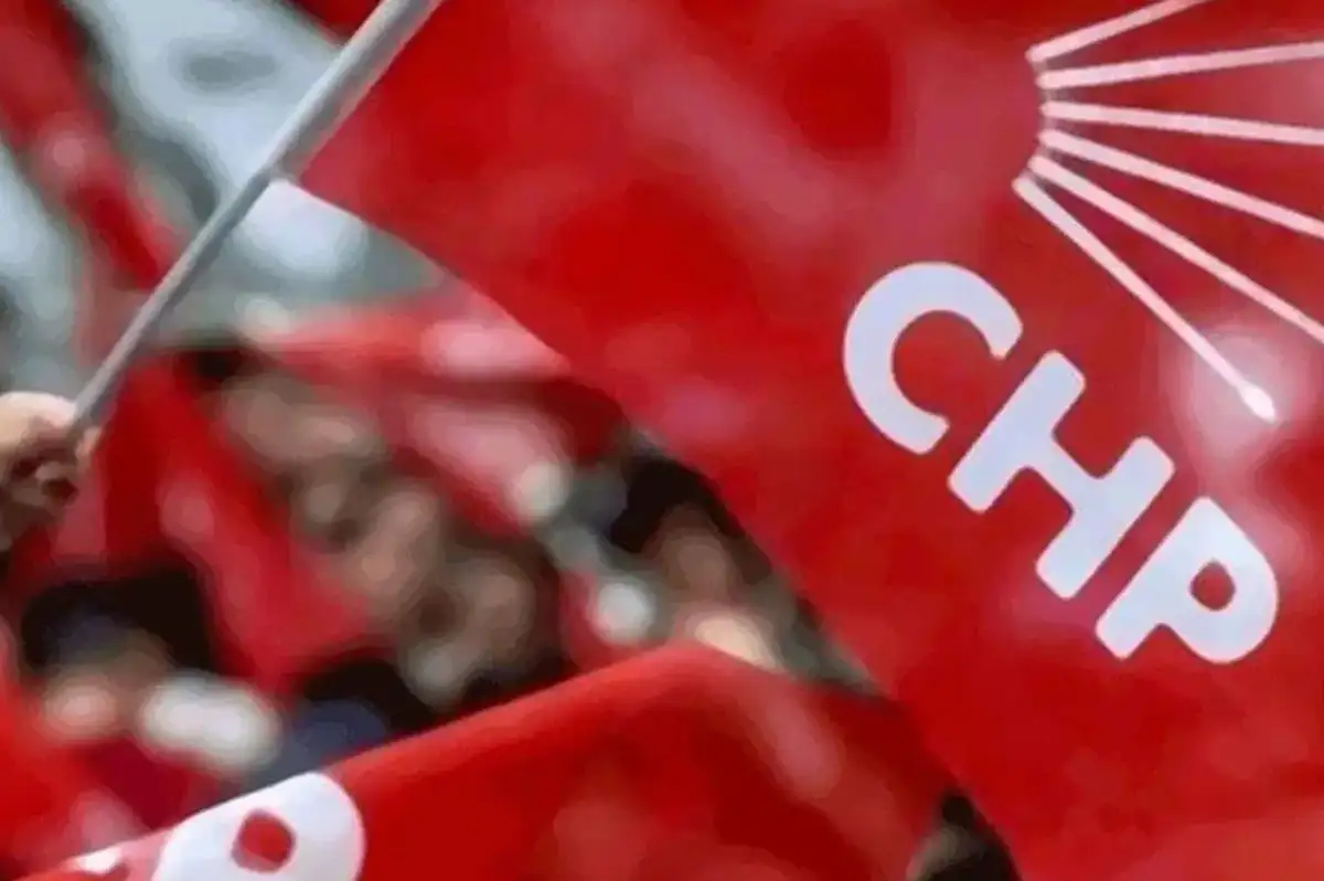 CHP YDK'den Kritik Kararlar: YENİ Parti'ye Geçenlerin Soruşturması Durduruldu, Belediye Başkanına İhraç!