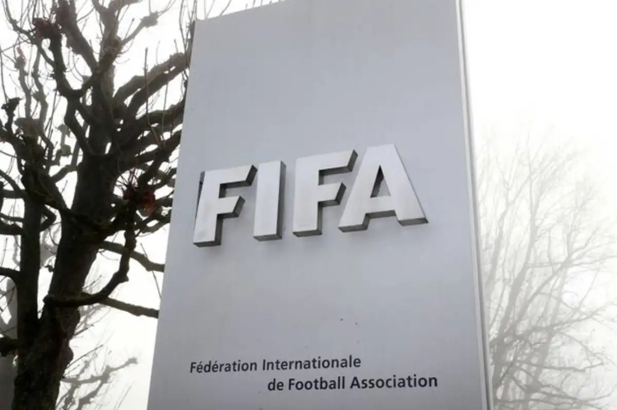 FIFA'dan 4 Kulübe Transfer Yasağı