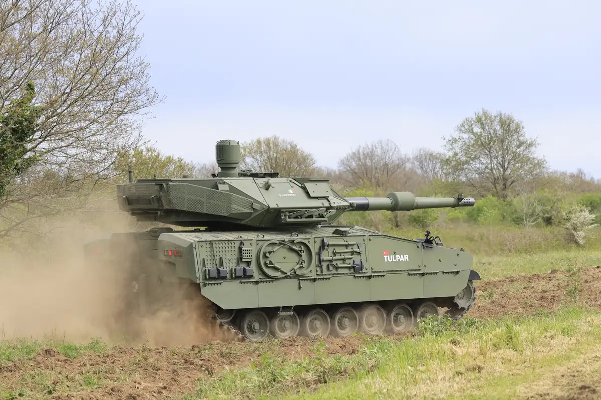 Orta sınıf tank TULPAR, atış testini geçti