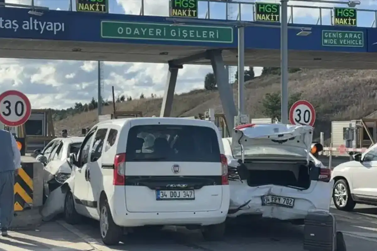 Kuzey Marmara Otoyolu'nda Zincirleme Kaza: 2 Yaralı