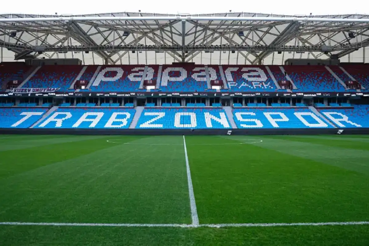 Trabzon'da Sağanak! Derbi için Stadın Son Hali Görüntülendi