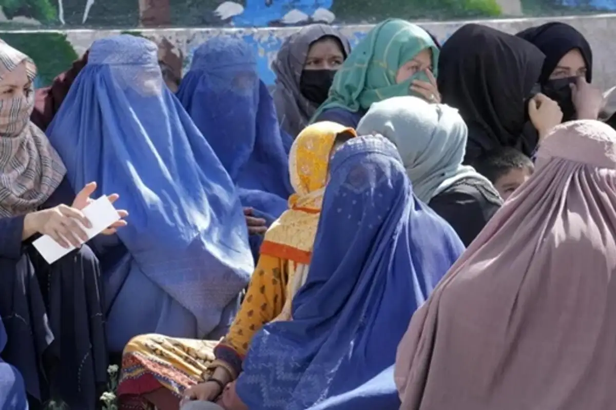 İtalya'da burka yasağı gündemde: Meloni hükümeti harekete geçti
