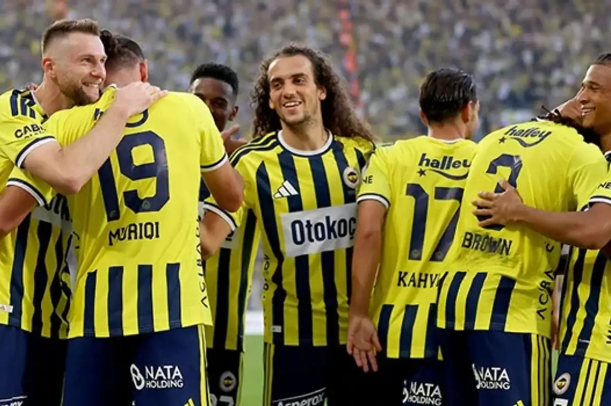 Fenerbahçe'nin 8-0 zaferi Avrupa basınında manşet oldu