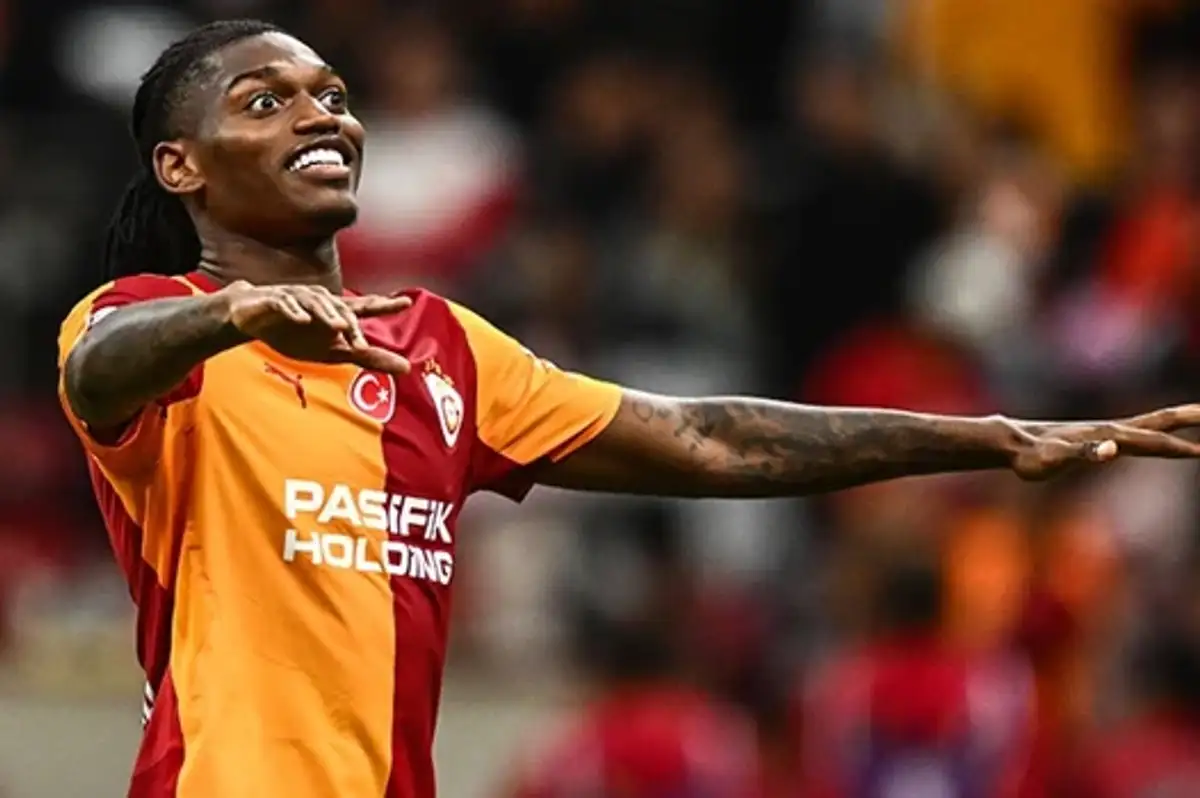 Dört büyükler 14 futbolcu için 222 milyon euro ödedi