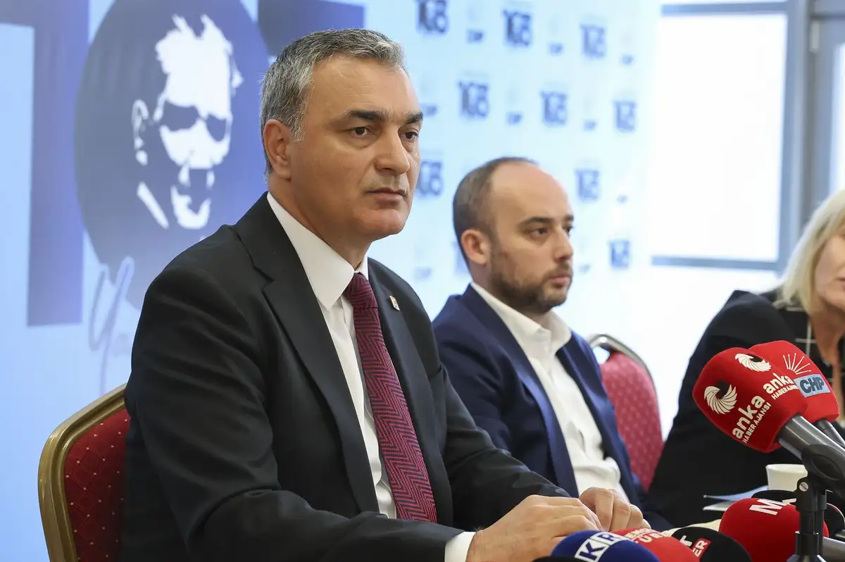 CHP Sözcüsü Müslim Sarı: "Hiç Kimse CHP'den Üstün Değil"