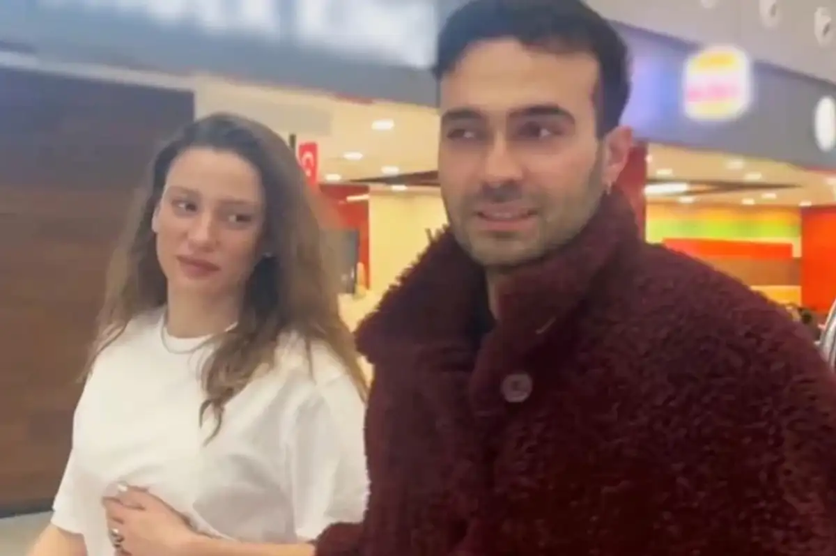 Serenay Sarıkaya'dan Sevgilisi Mert Demir'e Aşk Dolu Bakışlar