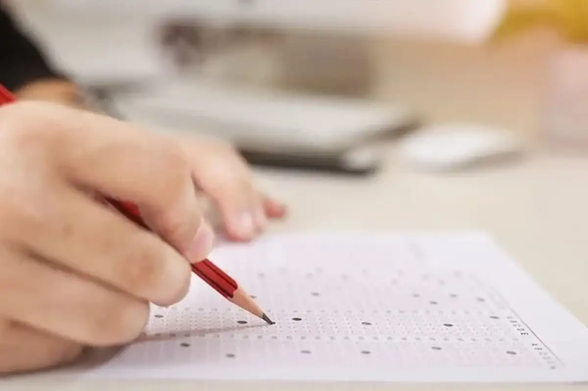 ÖSYM Bu Hafta Sonu Hangi Sınavları Düzenleyecek? e-YDS, HMGS/2 ve İYÖS Saatleri