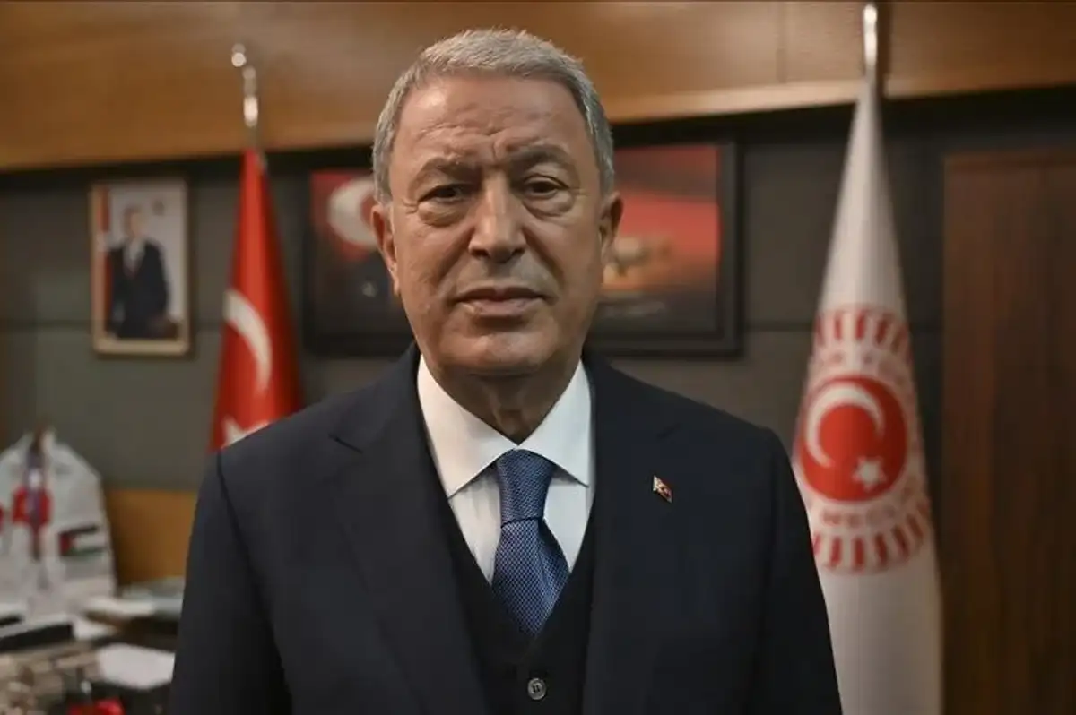 Hulusi Akar'dan "Terörsüz Türkiye" Açıklaması: "Geleceğimiz Siyasete Alet Edilmemeli"