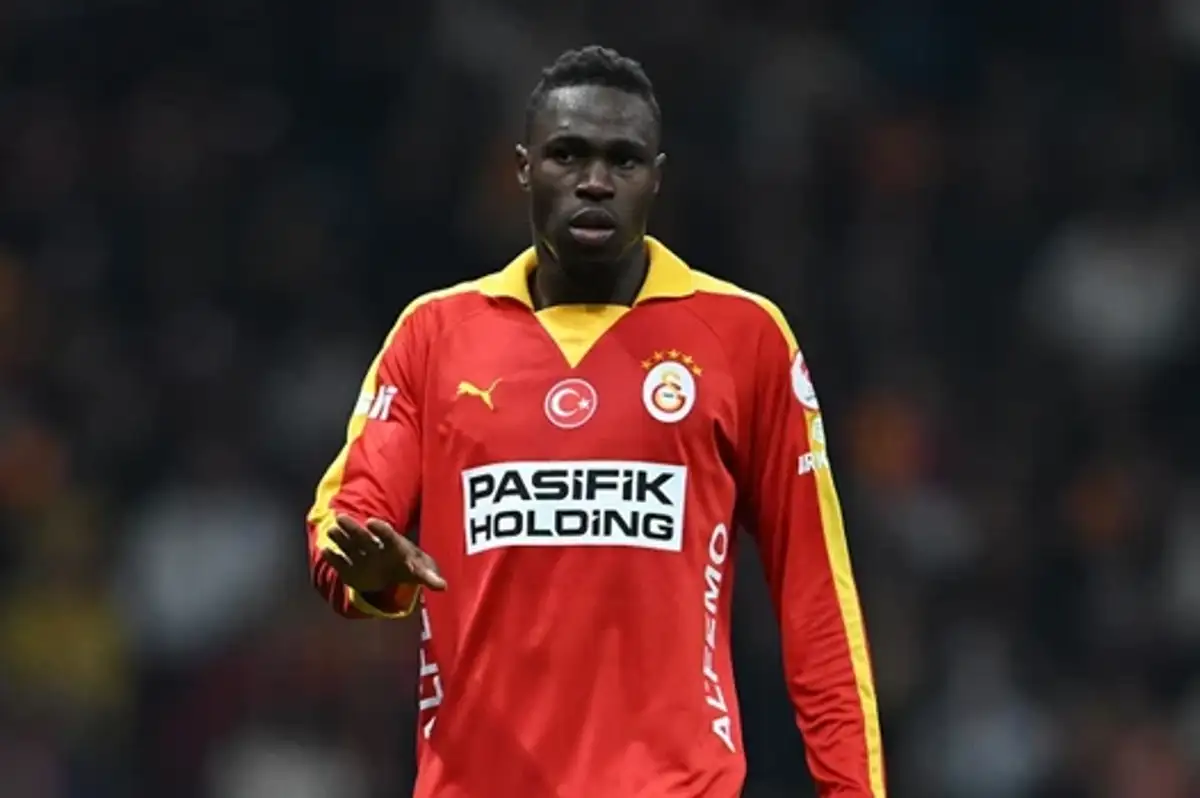 Galatasaray'da Singo'nun dönüşü yine ertelendi! İşte hedeflenen yeni tarih